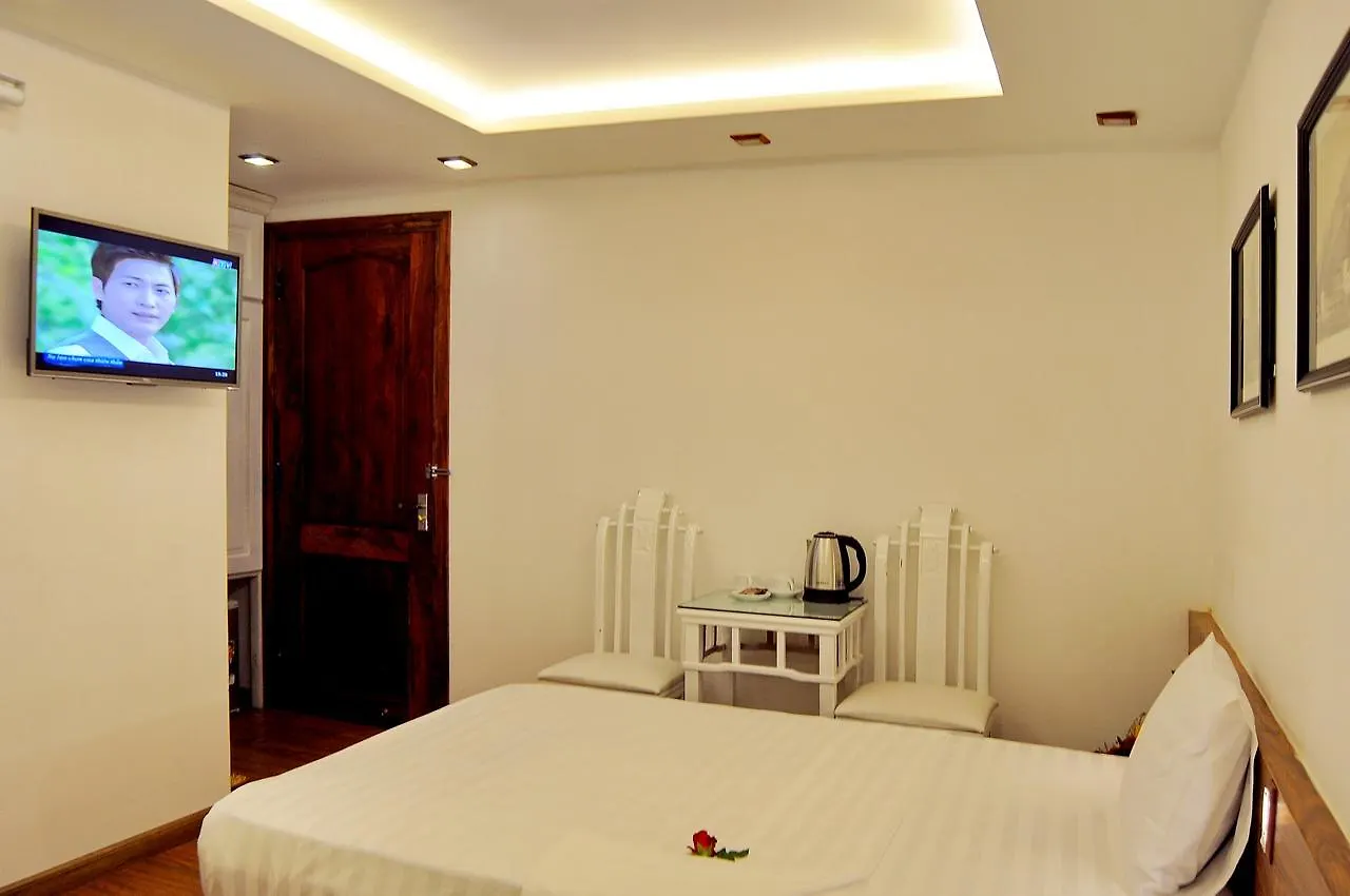 ***  Stelle Hotel Nha Trang Vietnam