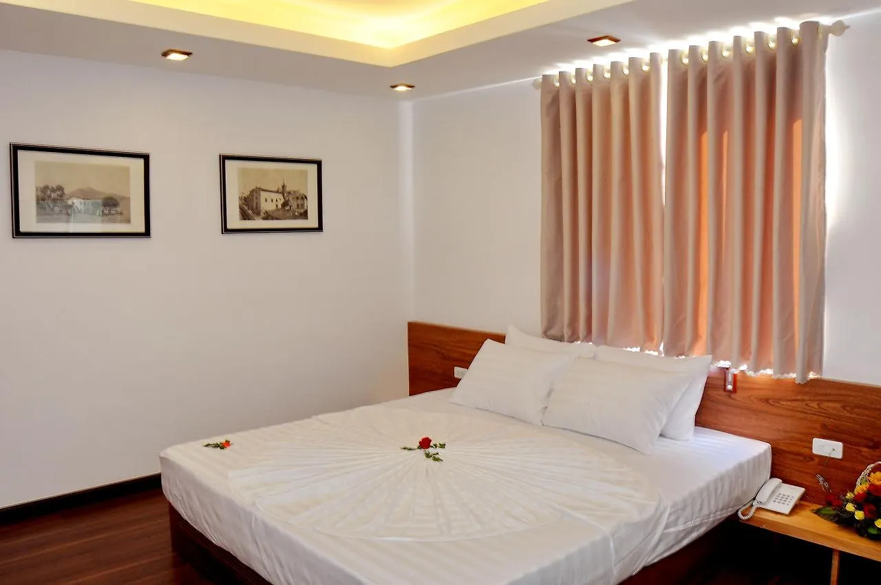 ***  Stelle Hotel Nha Trang Vietnam